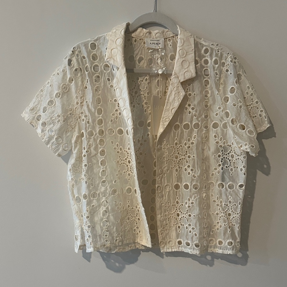 Eyelet Lace Cream Women's Shorts by APLACE - Picture 5 of 13